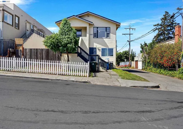 1st image of 1511 Marin St, Vallejo, CA 94590 | MLS# 41128963