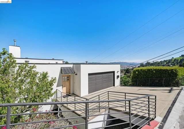 Photo 2 of Sale Pending at 312 314 Golden Gate Ave, Richmond, CA 94801 | MLS# 41128971 | Listing updated on 2026-06-12