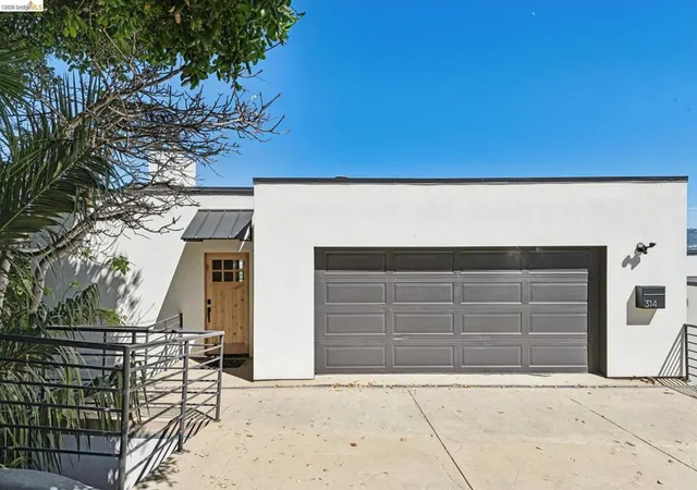 Photo 4 of Sale Pending at 312 314 Golden Gate Ave, Richmond, CA 94801 | MLS# 41128971 | Listing updated on 2026-06-12