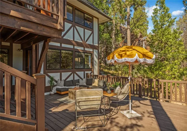 Photo 3 of Single family home for sale at 27538 W Shore Rd, Lake Arrowhead, CA 92352 | MLS# IG26067190 | Listing updated on 2026-09-23