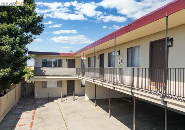 4th image of 1937 Powell St, San Pablo, CA 94806 | MLS# 41128980