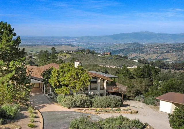 Homes for sale in Carmel Valley, CA | 26245 Rinconada Dr, Carmel Valley, CA 93924 | MLS# ML82040744