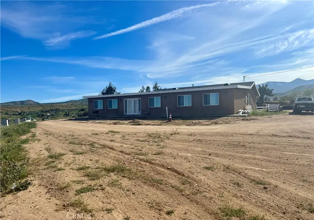 2nd image of 5808 Snow Line Dr, Phelan, CA 92371 | MLS# DW26066941