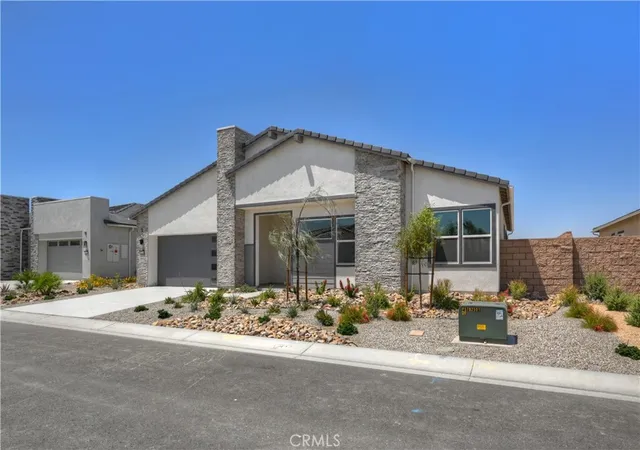Photo 3 of Single family home for sale at 67070 Amethyst Way, Cathedral Cty, CA 92262 | MLS# IG26067491 | Listing updated on 2026-06-03