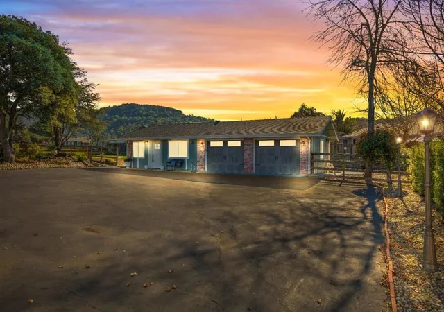 3rd image of 2180 Patton Ave, Napa, CA 94559 | MLS# ML82040771