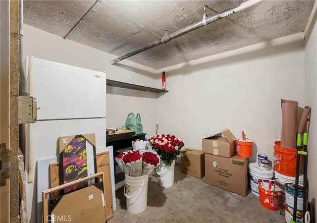 Homes for sale in Glendale, CA | 251 W Dryden St #16, Glendale, CA 91202 | MLS# GD26067753
