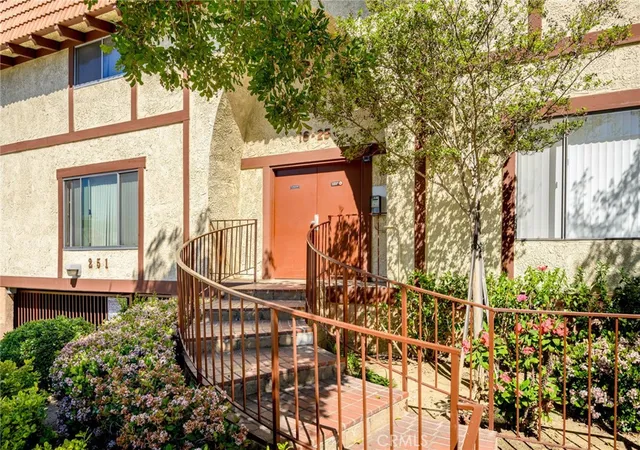 Homes for sale in Glendale, CA | 251 W Dryden St #16, Glendale, CA 91202 | MLS# GD26067753