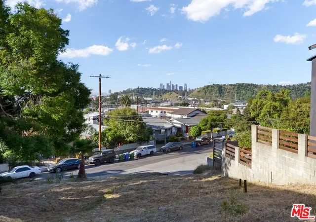 5th image of 3400 Glenalbyn Dr, Los Angeles, CA 90065 | MLS# 26671075