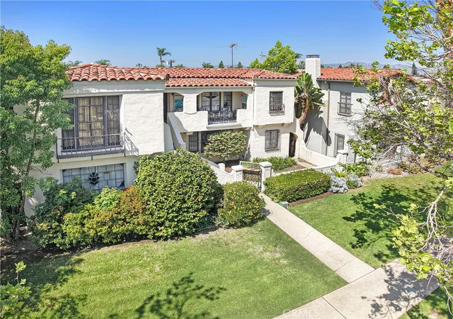 3rd image of 1071 S Crescent Heights Boulevard, Los Angeles, CA 90035 | MLS# PW26067774
