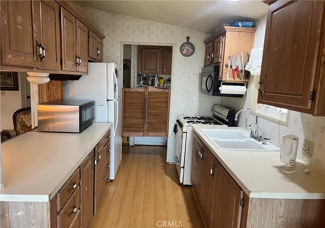 5th image of 21001 Plummer St #34, Chatsworth, CA 91311 | MLS# SR26067505