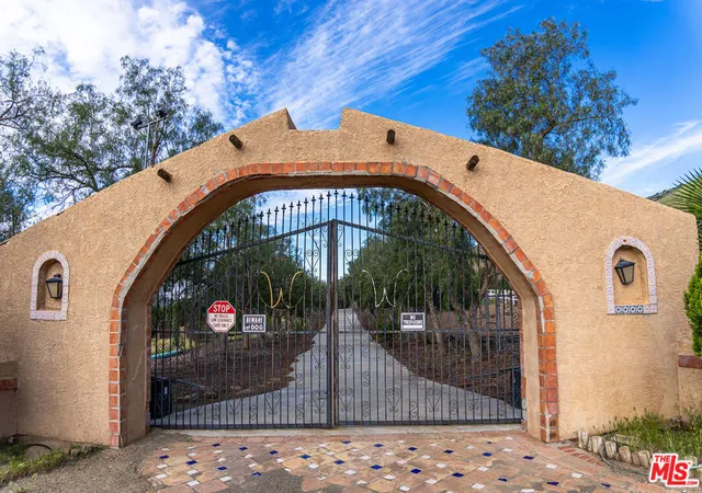 Photo 3 of Mansion for sale at 35931 Via Famero Dr, Acton, CA 93510 | MLS# 26669351 | Listing updated on 2026-10-08