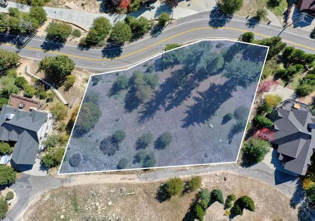 5th image of 788 Brentwood Dr, Lake Arrowhead, CA 92352 | MLS# 219145552DA