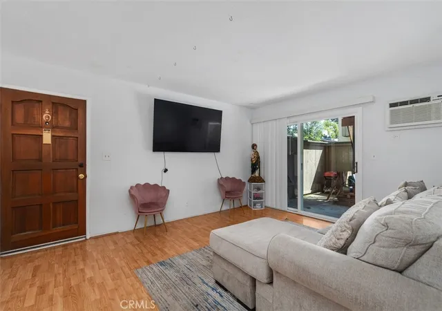 5th image of 1001 W Stevens Ave, Santa Ana, CA 92707
