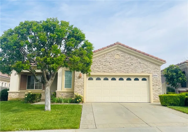 Photo 1 of Sale Pending at 1745 S Forest Oaks Dr, Beaumont, CA 92223 | MLS# IG26067681 | Listing updated on 2026-04-10