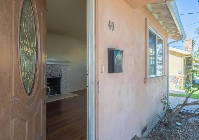 3rd image of 40 Oak, Salinas, CA 93901 | MLS# ML82040858