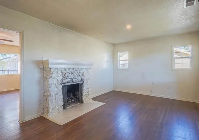 4th image of 40 Oak, Salinas, CA 93901 | MLS# ML82040858