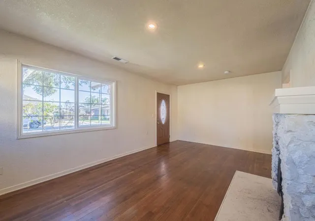 5th image of 40 Oak, Salinas, CA 93901 | MLS# ML82040858