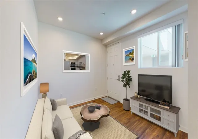 3rd image of 1836 Sichel, Los Angeles, CA 90031