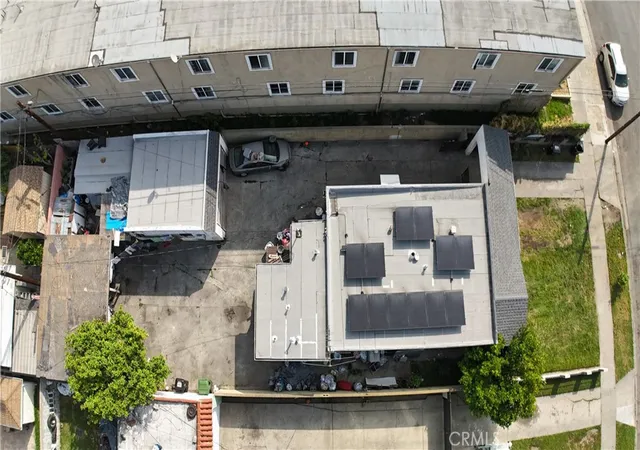 2nd image of 443 E 95th, Los Angeles, CA 90003 | MLS# SR26068202
