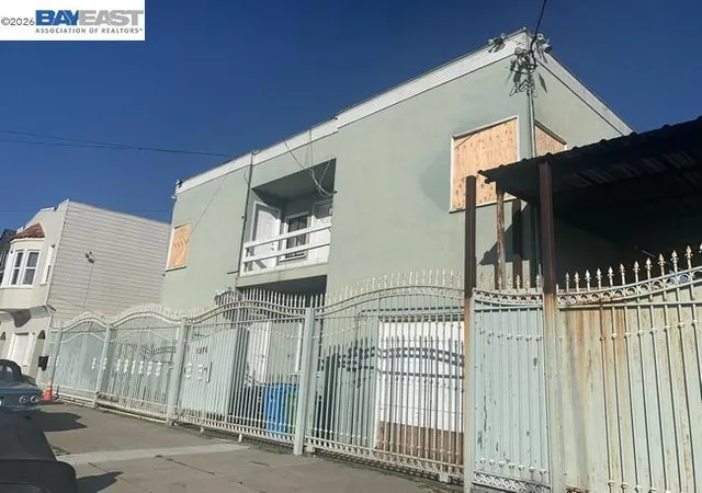 3rd image of 1278 Thomas Ave, San Francisco, CA 94124 | MLS# 41129066