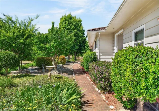 Homes for sale in Salinas, CA | 70 Corral De Tierra Rd, Salinas, CA 93908 | MLS# ML82033945