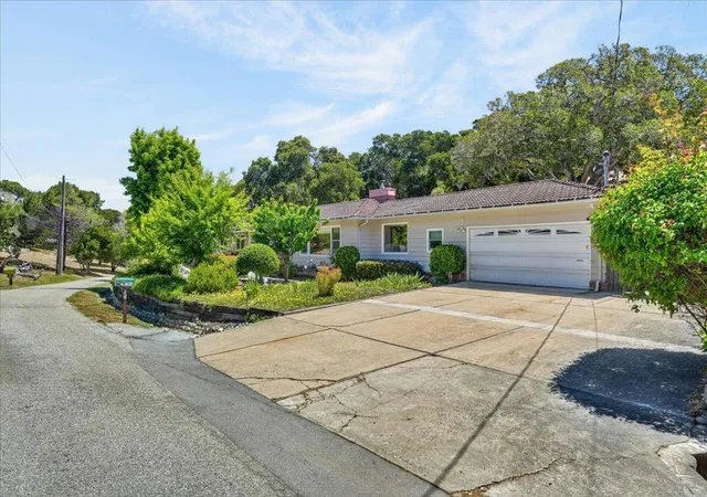 Homes for sale in Salinas, CA | 70 Corral De Tierra Rd, Salinas, CA 93908 | MLS# ML82033945