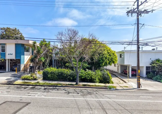 Homes for sale in Santa Monica, CA | 238 Bicknell, Santa Monica, CA 90405 | MLS# SR26068002