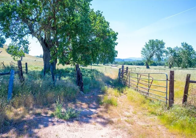 Photo 1 of Land for sale at 0 Tierra Redondo, Paso Robles, CA 93446 | MLS# NS26067206 | Listing updated on 2026-09-19