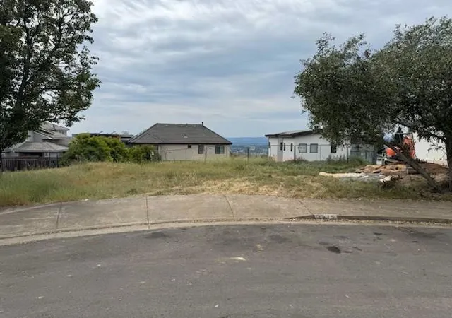 1st image of 3715 Stanhope Ct, Santa Rosa, CA 95404 | MLS# ML82040886