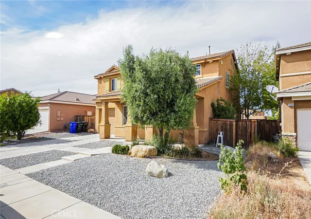 Photo 4 of Single family home for sale at 11938 Tiffany, Victorville, CA 92392 | MLS# IV26068557 | Listing updated on 2026-09-30
