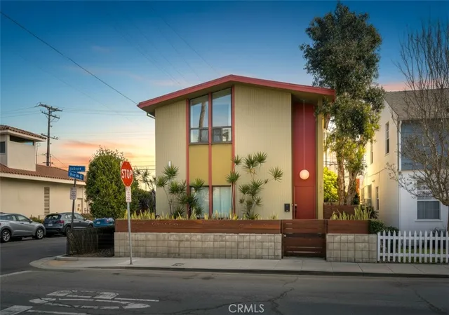 Homes for sale in Long Beach, CA | 134 Bennett, Long Beach, CA 90803 | MLS# PW26068262