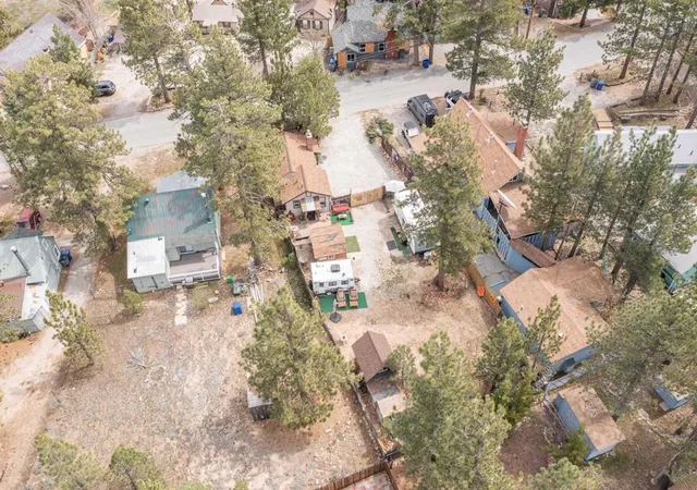 Photo 3 of Single family home for sale at 40057 Forest Rd, Big Bear Lake, CA 92315 | MLS# 219145582PS | Listing updated on 2026-09-21