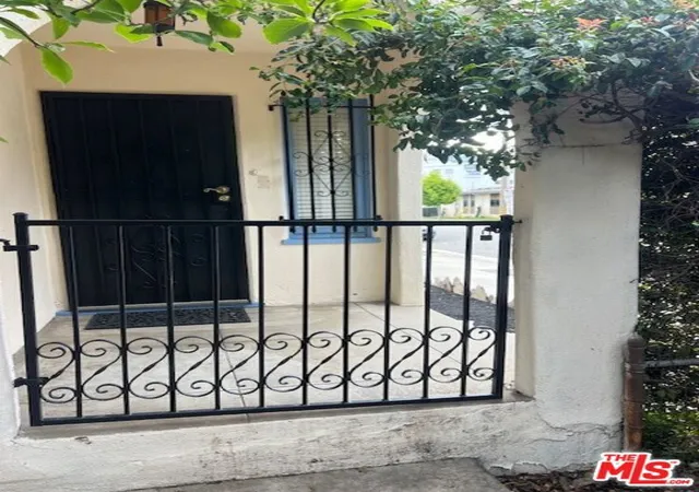 Homes for sale in Santa Monica, CA | 1335 Chelsea Ave, Santa Monica, CA 90404 | MLS# 26660483