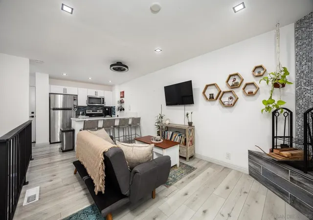 Homes for sale in San Diego, CA | 4380 Temecula St #4, San Diego, CA 92107 | MLS# 260007513SD