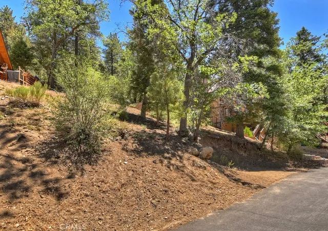2nd image of 43218 Sunset Dr, Big Bear Lake, CA 92315 | MLS# IG26068813