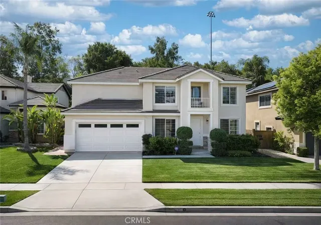 Photo 3 of Single family home for sale at 1916 Olympia Flds, Corona, CA 92883 | MLS# OC26068888 | Listing updated on 2026-10-05