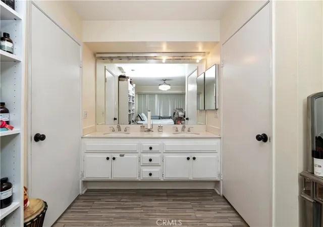 Homes for sale in Los Angeles, CA | 4652 Don Lorenzo, Los Angeles, CA 90008 | Houzeo