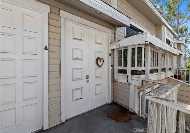 Homes for sale in Los Angeles, CA | 4652 Don Lorenzo #B, Los Angeles, CA 90008 | MLS# PF26068575