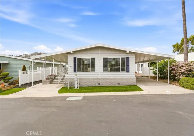 Photo 2 of Manufactured home for sale at 74 Mira Adelante, San Clemente, CA 92673 | MLS# OC26069006 | Listing updated on 2026-09-27