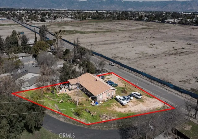 Homes for sale in Bloomington, CA | 11178 Locust Ave, Bloomington, CA 92316 | MLS# OC26069050