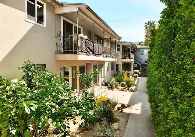 Homes for sale in Long Beach, CA | 1250 E 3rd Street, Long Beach, CA 90802 | Houzeo