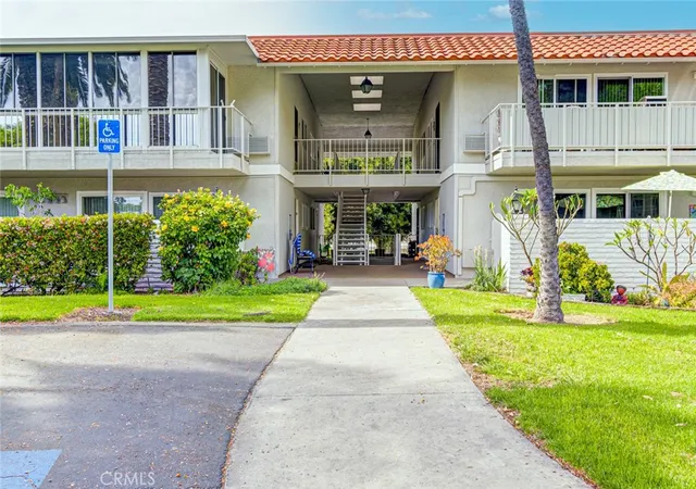 Homes for sale in Laguna Woods, CA | 957 Calle Aragon #O, Laguna Woods, CA 92637 | MLS# OC26068961