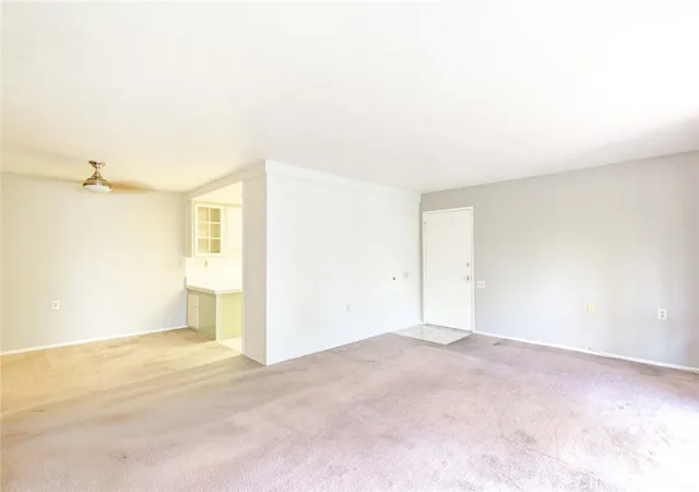 Listing Photo 4 - Condo for sale in building located at 957 Calle Aragon, Laguna Woods, CA 92637 - Unit #O