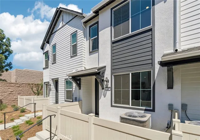 Photo 3 of Sale Pending at 9827 Crossbay Loop #806, Jurupa Valley, CA 92509 | MLS# CV26069377 | Listing updated on 2026-10-12
