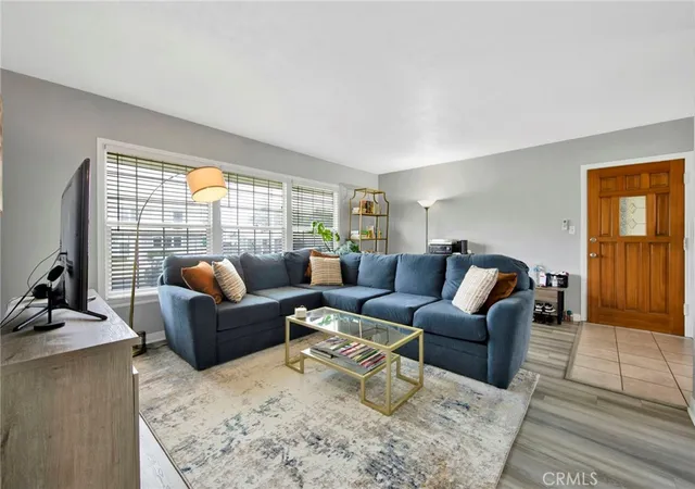 1st image of 3310 W 77th St #1/2, Los Angeles, CA 90043 | MLS# IV26069180