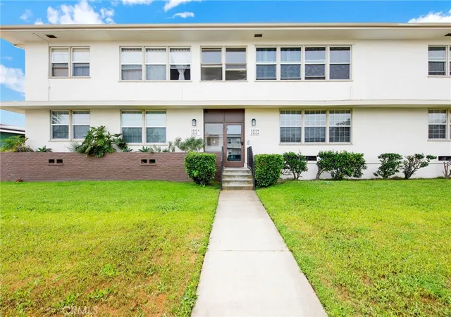 4th image of 3310 W 77Th St #1/2, Los Angeles, CA 90043 | MLS# IV26069180