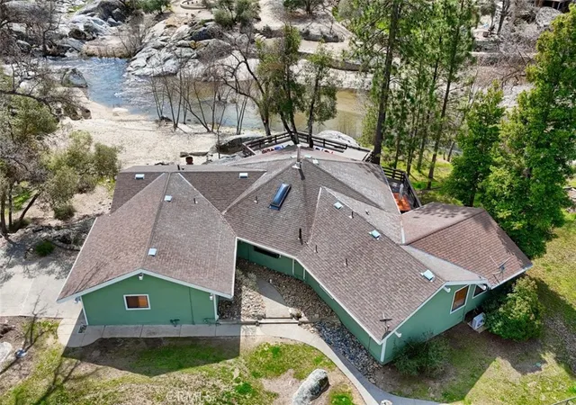 Photo 2 of Single family home for sale at 40957 Shandee Ln, Ahwahnee, CA 93601 | MLS# FR26069407 | Listing updated on 2026-04-02