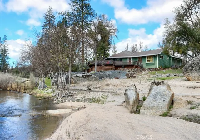 Photo 3 of Single family home for sale at 40957 Shandee Ln, Ahwahnee, CA 93601 | MLS# FR26069407 | Listing updated on 2026-04-02