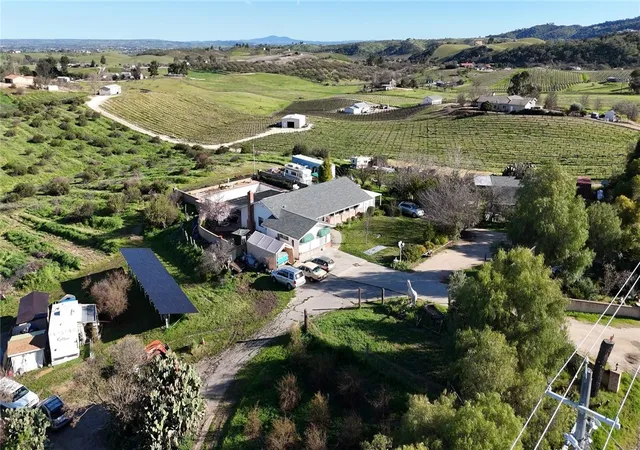 2nd image of 5770 Serrano, Paso Robles, CA 93446 | MLS# PI26064691