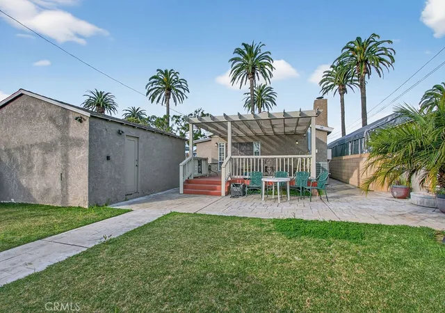 Photo 19 of Sale Pending at 2430 San Francisco Ave, Long Beach, CA 90806 | MLS# PW26068629 | Listing updated on 2026-10-03
